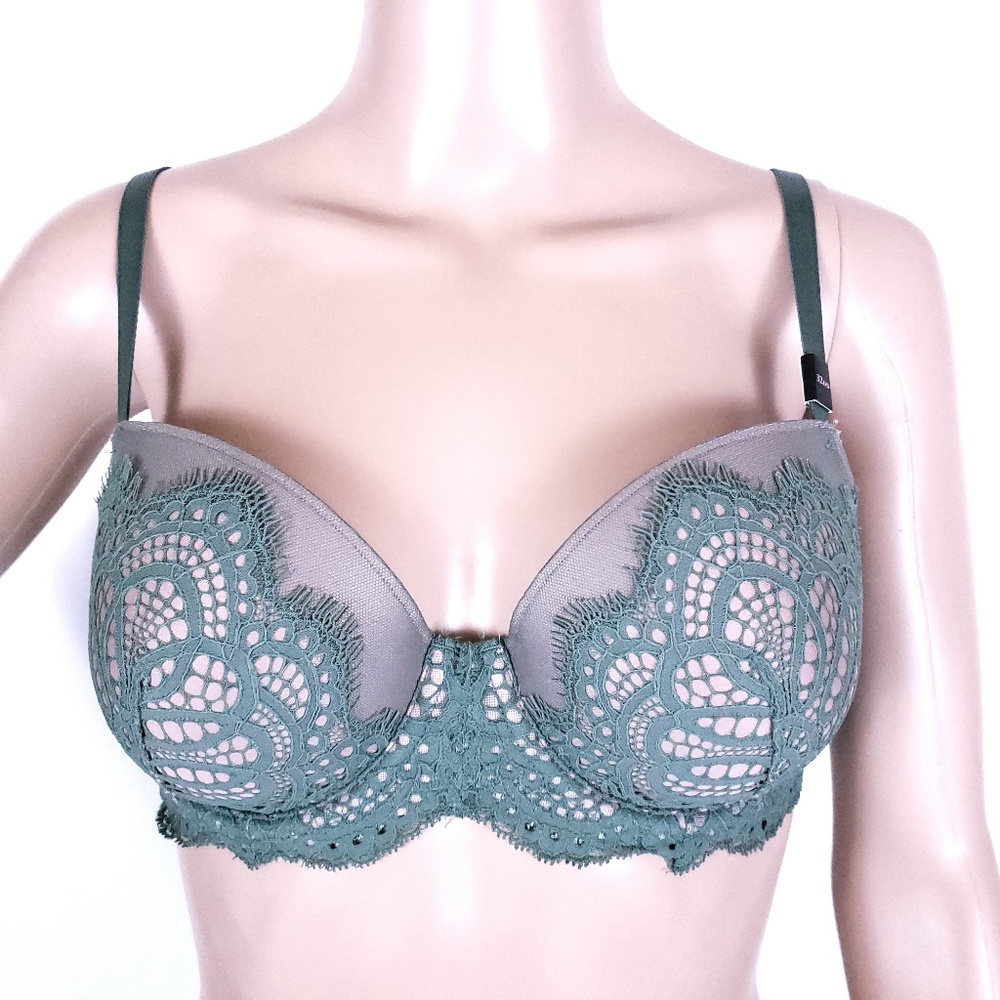 Victoria's Secret Women Lace Bra Size 32DD - NWT